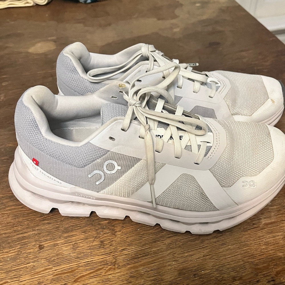 On Running White and Light Gray Shoes w6
